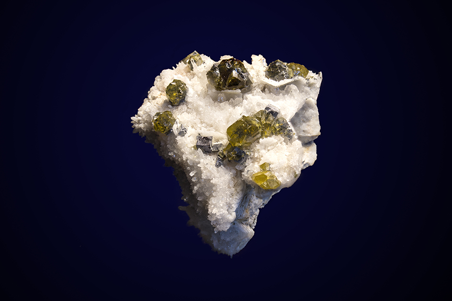 Sfalerit (var. Kleofán)