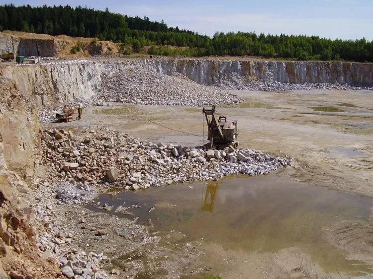 Mineralogická lokalita Bíly Kámen, Czech Republic