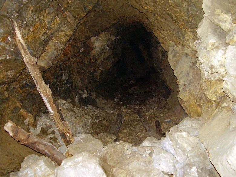 Mineralogická lokalita Borovec, štola Na Bukovské, Czech Republic