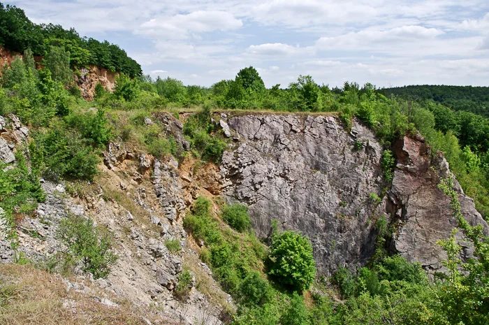 Mineralogická lokalita Bubovice, Solvayovy lomy, Czech Republic