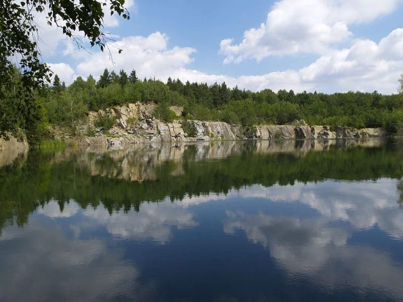 Mineralogická lokalita Leštinka, lom Zvěřinov, Czech Republic