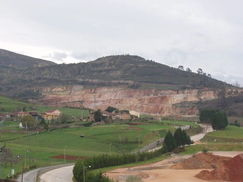 Mineralogická lokalita Monte Naranco, Asturias, Spain