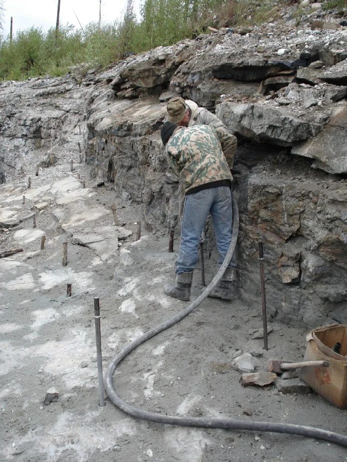 Mineralogická lokalita Pegmatit "Sousedka""", Russia