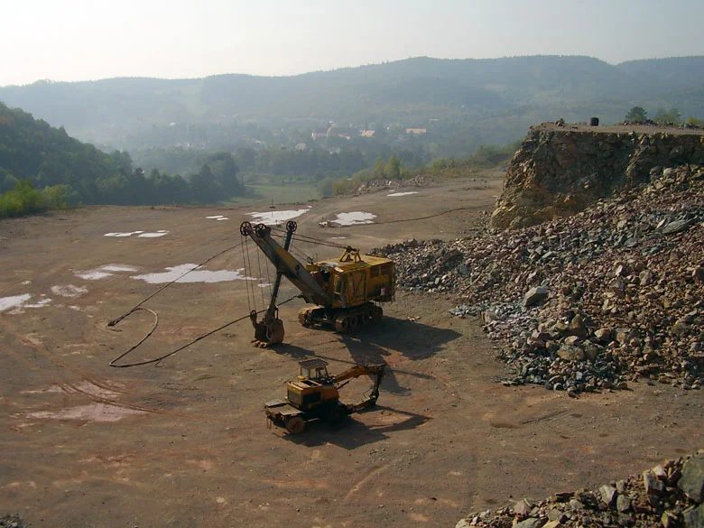Mineralogická lokalita Předklášteří, Dřínová, Czech Republic