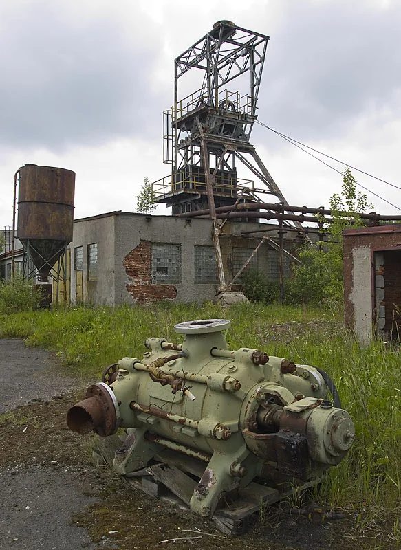 Mineralogická lokalita Stará jáma, Měděnec, Czech Republic