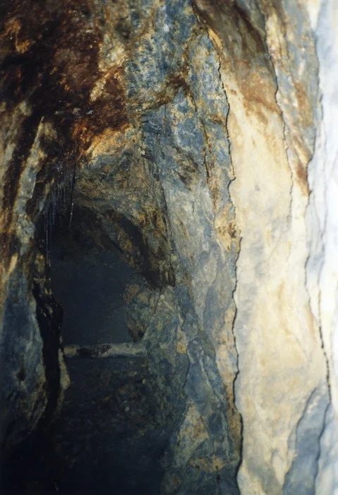 Mineralogická lokalita Stříbro, Dlouhá žíla, Czech Republic