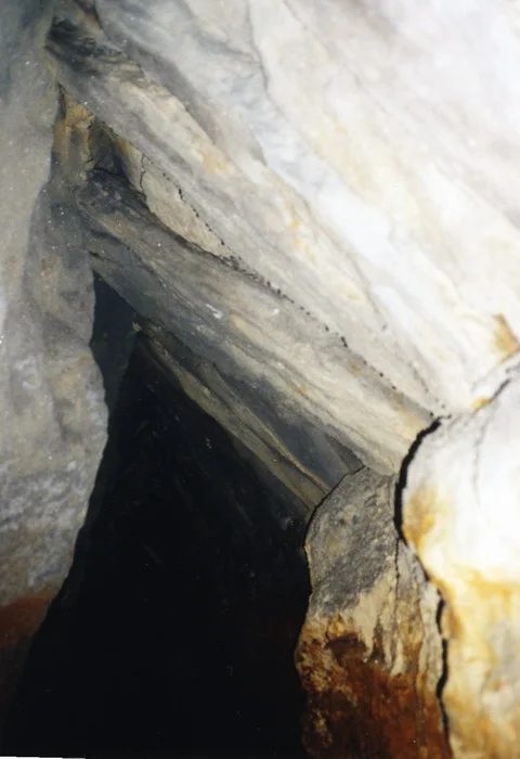 Mineralogická lokalita Stříbro, Dlouhá žíla, Czech Republic