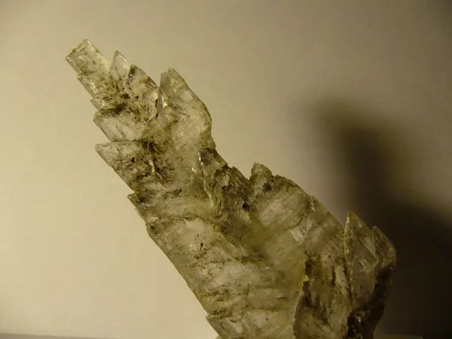 Fotografie minerálu Sádrovec z lokality Litenčice, Czech Republic