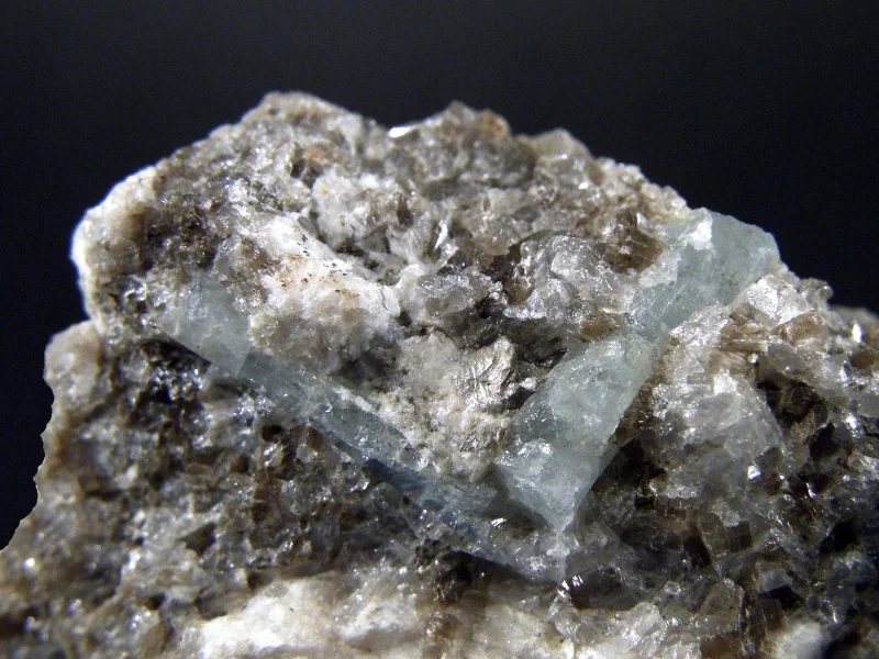 Fotografie minerálu Beryl z lokality Passo del Mureto, Italy