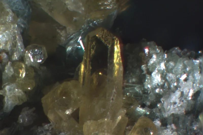 Fotografie minerálu Epidot z lokality Wedretta di Sissone, Italy