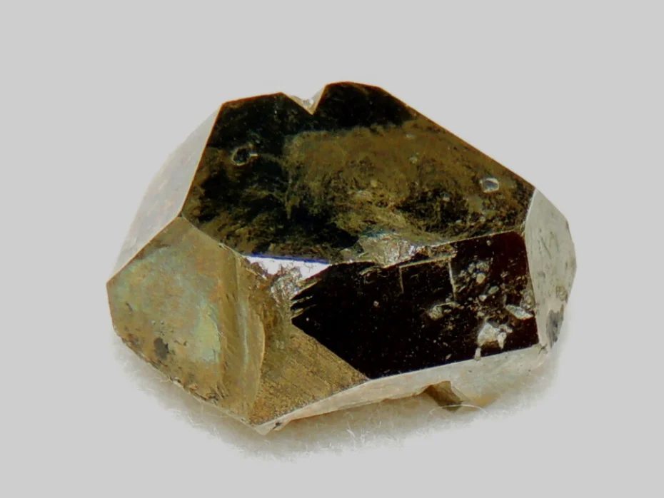Fotografie minerálu Pyrit z lokality Kutná Hora, Czech Republic