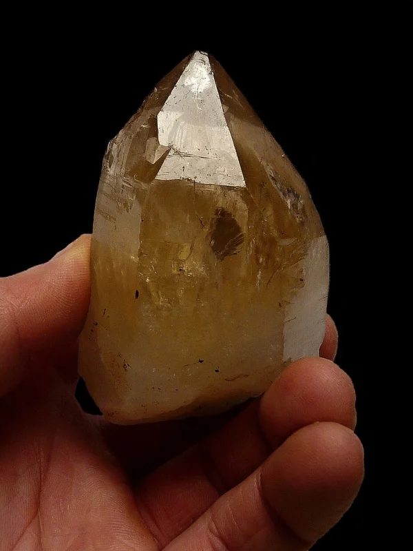 Fotografie minerálu Křemen (var. citrín) z lokality Bobrůvka, Czech Republic