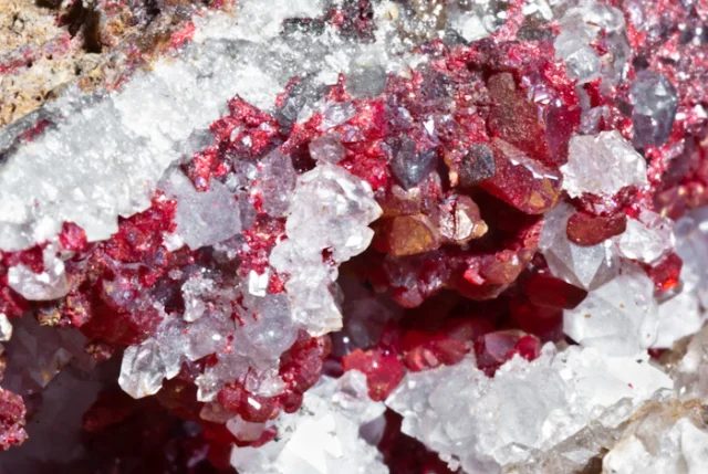 Fotografie minerálu Cinnabarit z lokality Rudňany, Slovakia