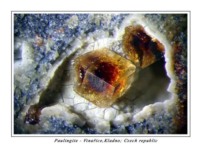 Fotografie minerálu Paulingit-(Ca) z lokality Vinařice, Czech Republic
