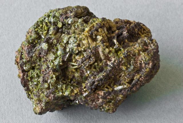 Fotografie minerálu Pyromorfit z lokality Příbram, Czech Republic