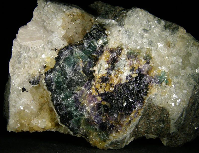 Fotografie minerálu Fluorit z lokality Stříbrná Skalice, Czech Republic