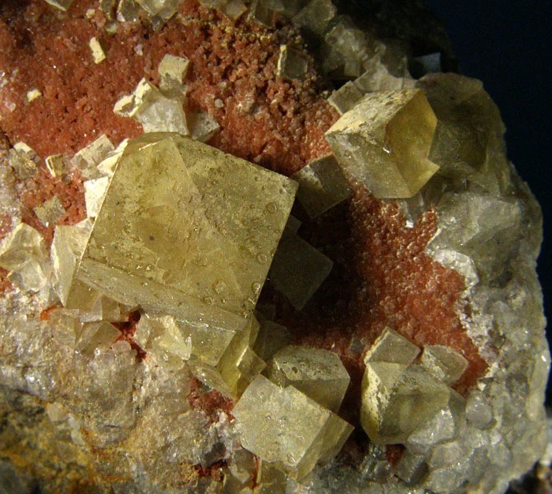 Fotografie minerálu Fluorit z lokality Moldava, Czech Republic