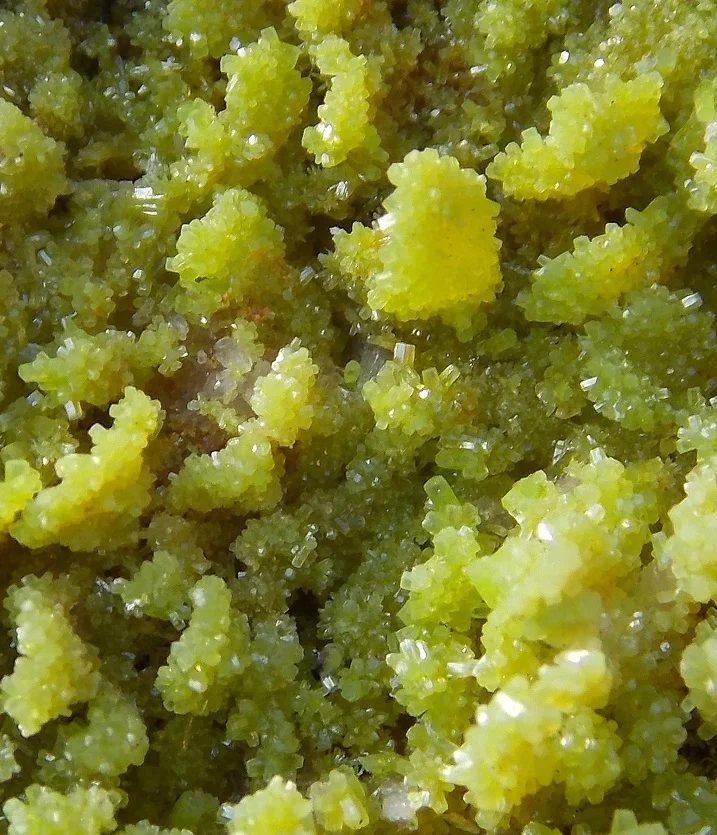 Fotografie minerálu Pyromorfit z lokality Příbram, Czech Republic