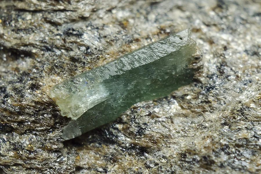 Fotografie minerálu Beryl (var. smaragd) z lokality Habachtal, Austria
