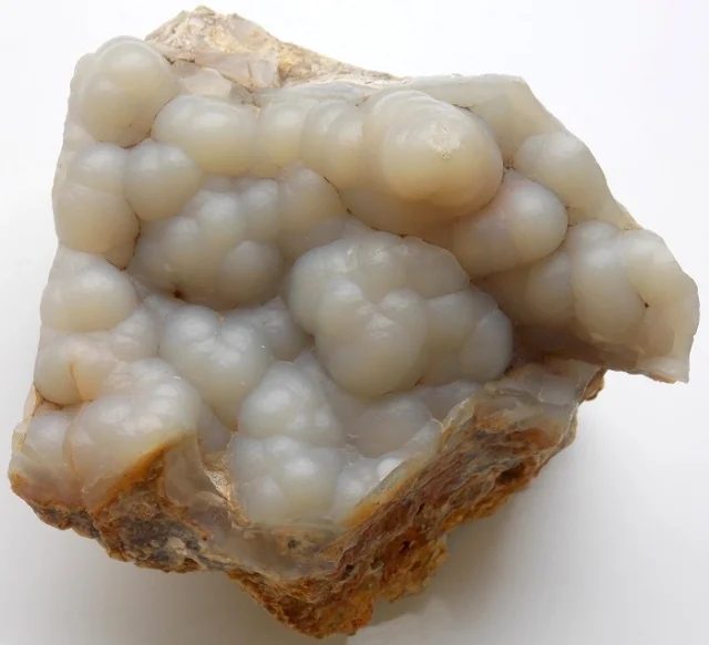 Fotografie minerálu Křemen (var. chalcedon) z lokality Byšta, Slovakia