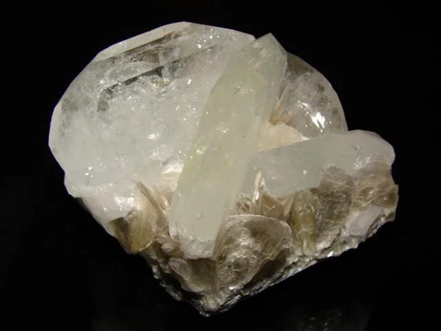 Fotografie minerálu Beryl (var. akvamarín) z lokality Mt Xuebaoding, Huya, Pingwu District, Mianyang Prefecture, Sichuan Province, China