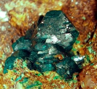 Fotografie minerálu Euchroit z lokality Lubietová, Slovakia