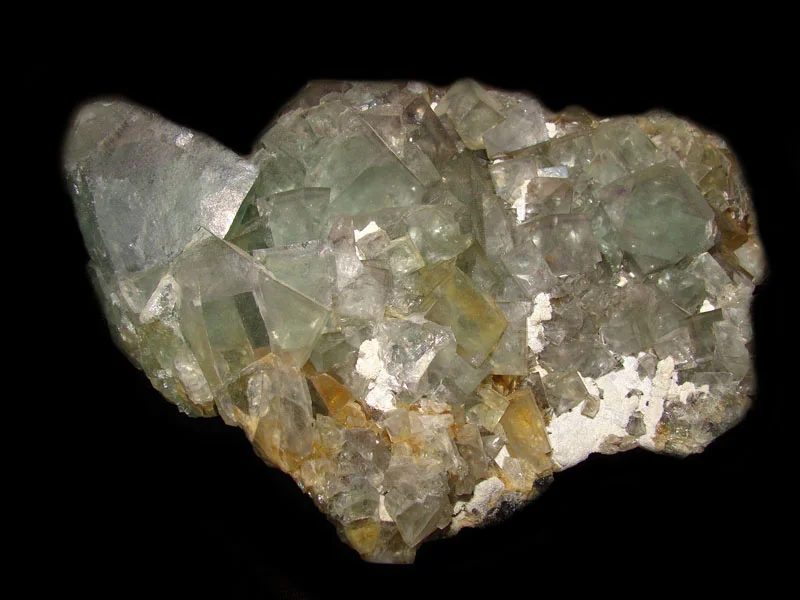 Fotografie minerálu Fluorit z lokality Budjgar, Mongolia