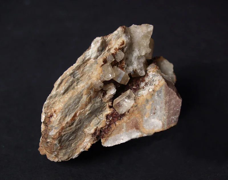 Fotografie minerálu Fluorit z lokality Aouli, Morocco