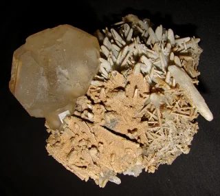 Fotografie minerálu Fluorit z lokality Dalnegorsk, Russia