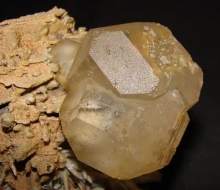 Fotografie minerálu Fluorit z lokality Dalnegorsk, Russia