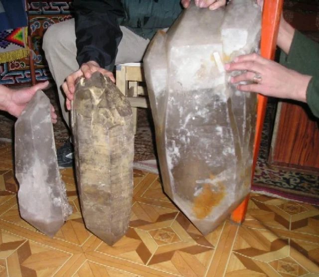 Fotografie minerálu Křemen (var. citrín) z lokality Dzunbayan, Mongolia