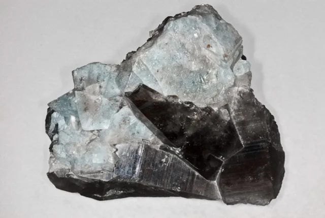 Fotografie minerálu Topaz z lokality Tubussis, Namibia
