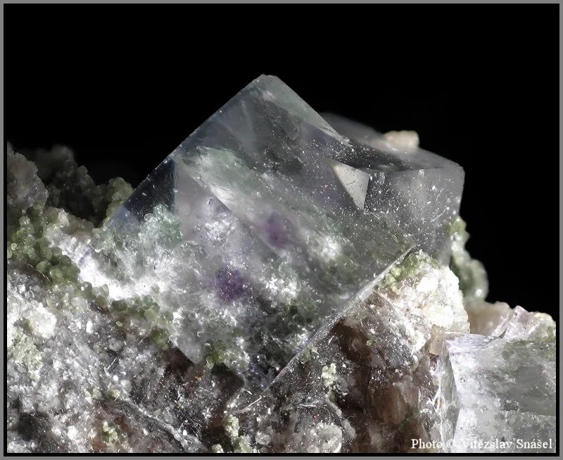 Fotografie minerálu Fluorit z lokality Budjgar, Mongolia