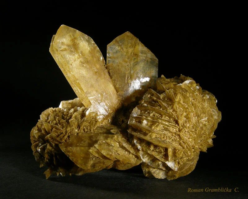 Fotografie minerálu Sádrovec z lokality Libouš, Czech Republic