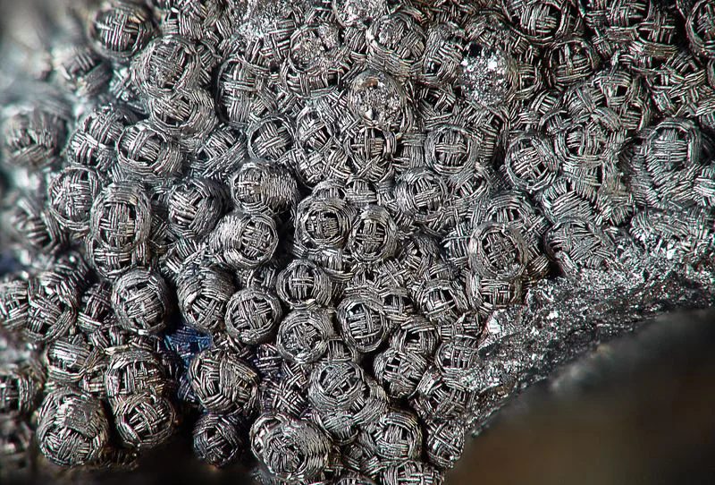 Fotografie minerálu Pyroluzit z lokality Horní Blatná, Czech Republic