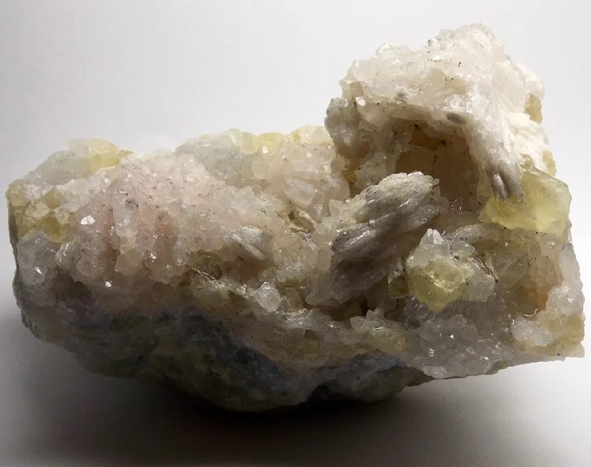 Fotografie minerálů Baryt, Fluorit z lokality Běstvina, Czech Republic