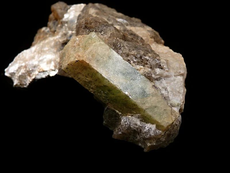 Fotografie minerálu Beryl z lokality Maršíkov, Střelecký důl, Czech Republic
