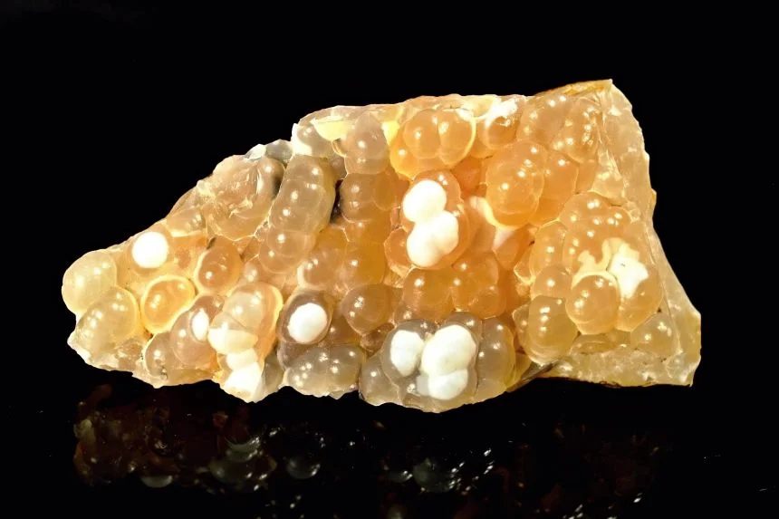 Fotografie minerálu Křemen (var. chalcedon) z lokality Slanec, Slovakia