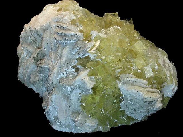 Fotografie minerálů Baryt, Fluorit z lokality Běstvina, Czech Republic