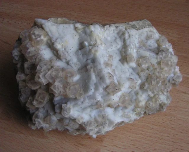 Fotografie minerálů Fluorit, Křemen z lokality Běstvina, Czech Republic