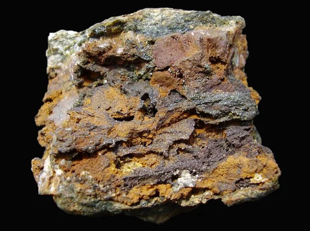 Fotografie minerálů Chlorit, Magnetit z lokality Brno, Kohoutovice, Czech Republic