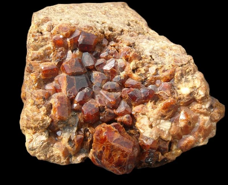 Fotografie minerálu Grossulár (var. hessonit) z lokality Žulová, Czech Republic