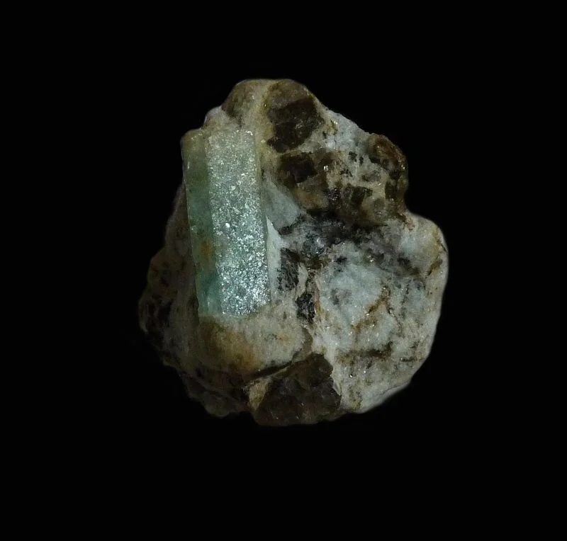 Fotografie minerálu Beryl z lokality Maršíkov, Czech Republic