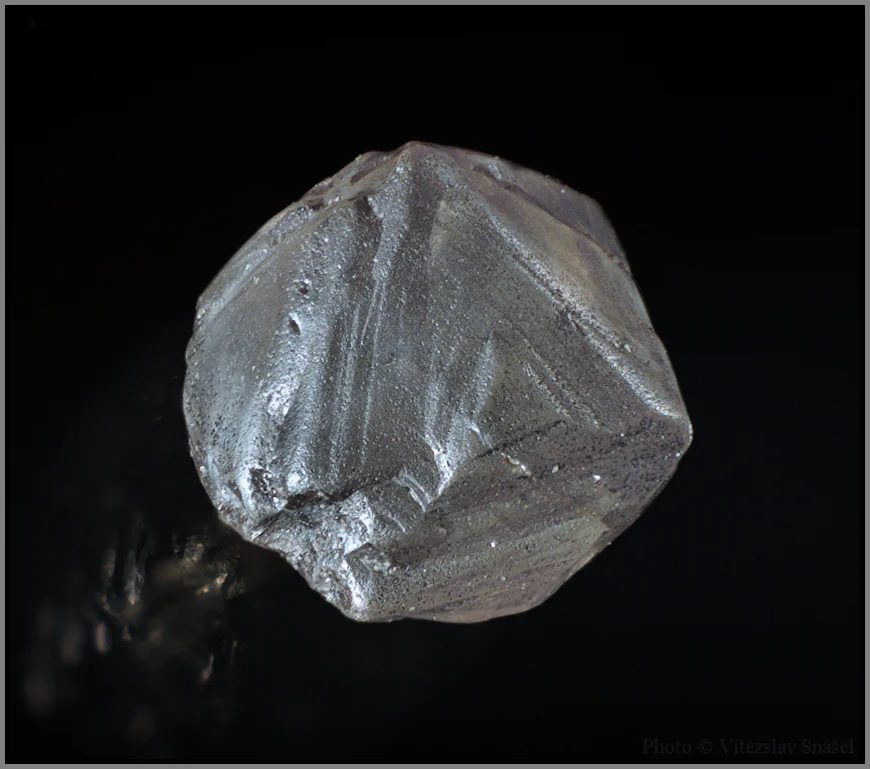Fotografie minerálu Diamant z lokality Sakha, Jakutsko, Russia