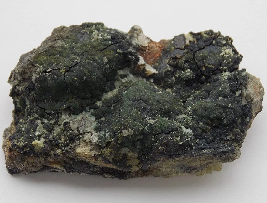 Fotografie minerálů Paramontroseit, Sherwoodite z lokality Prachovice, Czech Republic