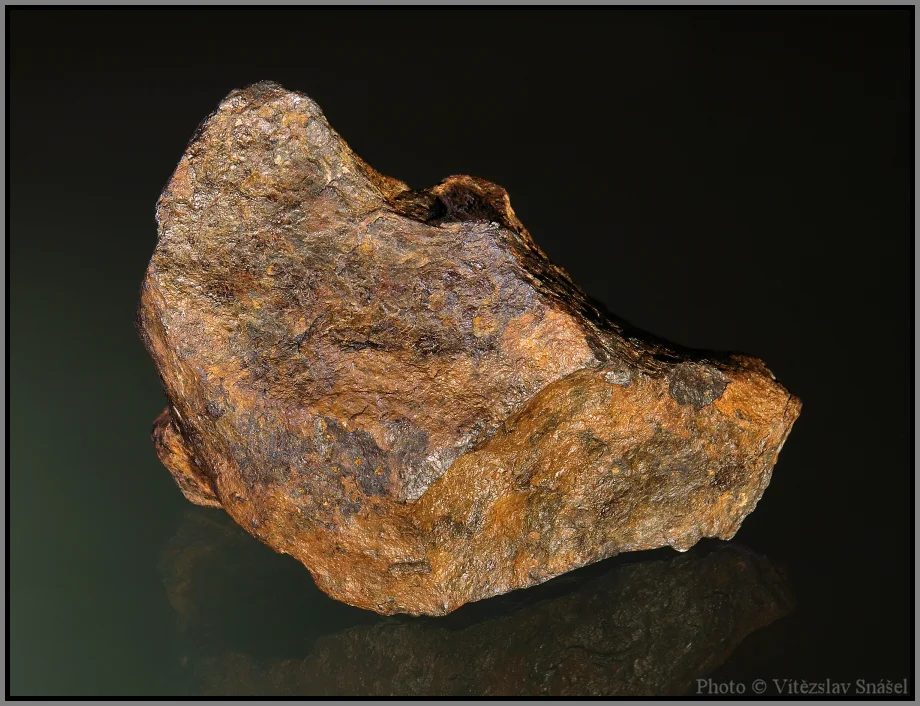 Fotografie minerálů Kamacit, Taenit z lokality Canyon Diablo meteorite, Arizona, United States of America