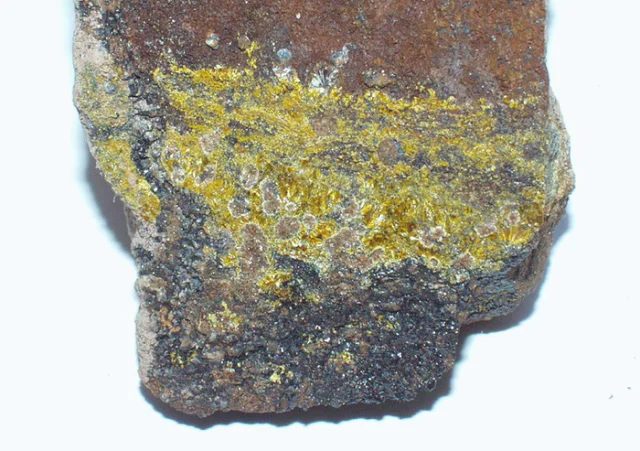 Fotografie minerálu Beraunit z lokality Třenice, Czech Republic