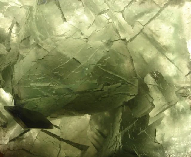 Fotografie minerálu Fluorit z lokality Taolin mine, China
