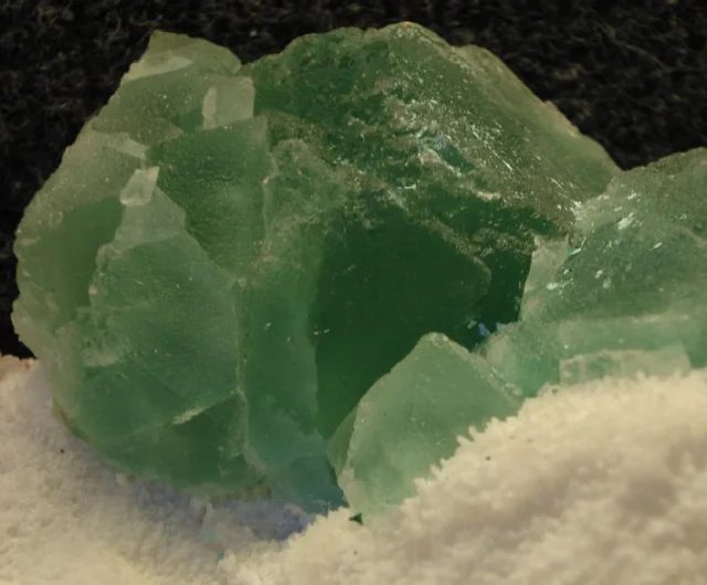 Fotografie minerálu Fluorit z lokality Taolin mine, China