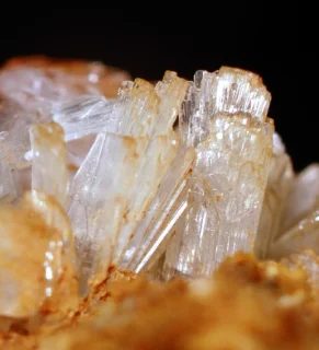 Fotografie minerálu Hemimorfit z lokality Ochtiná, Slovakia